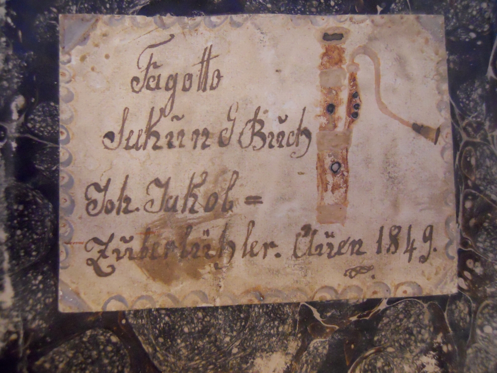 Einband%20eines%20Notenbuchs%20Fagotto%20Sekund%20Zuberb%C3%BChler%20Foto%20HKB